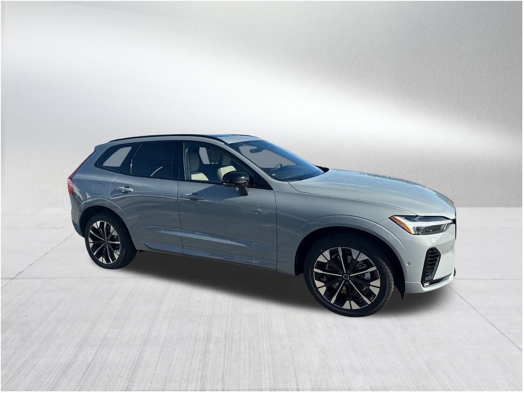 2026 Volvo XC60 Plug-In Hybrid T8 Plus