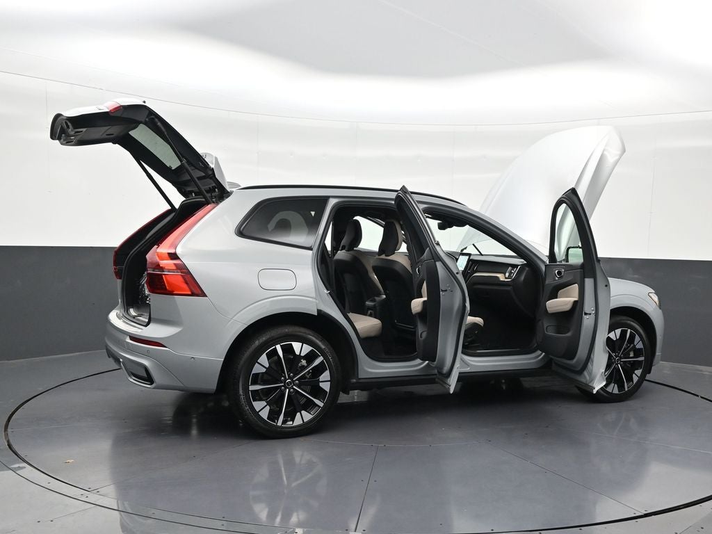 2026 Volvo XC60 Plug-In Hybrid T8 Plus