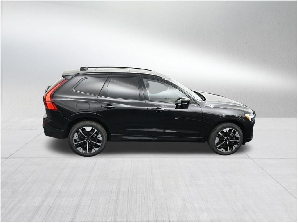 2026 Volvo XC60 Plug-In Hybrid T8 Plus