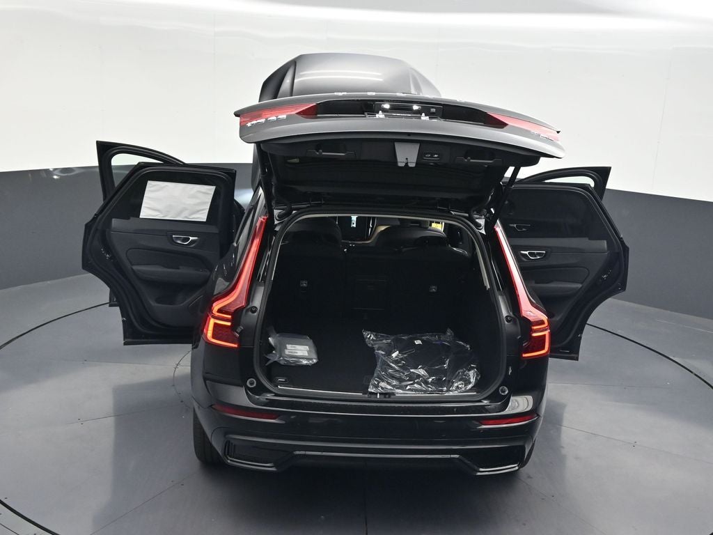 2026 Volvo XC60 Plug-In Hybrid T8 Plus