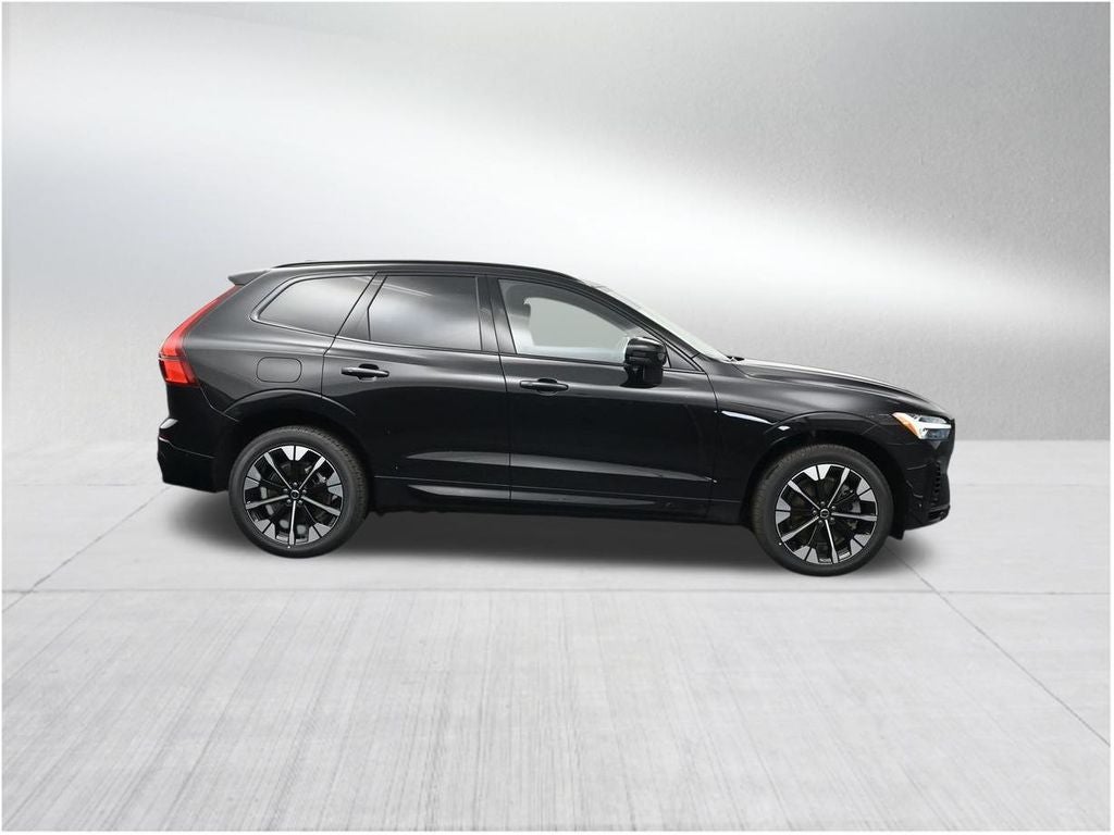 2026 Volvo XC60 Plug-In Hybrid T8 Plus