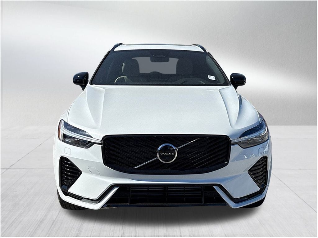 2026 Volvo XC60 Plug-In Hybrid T8 Plus