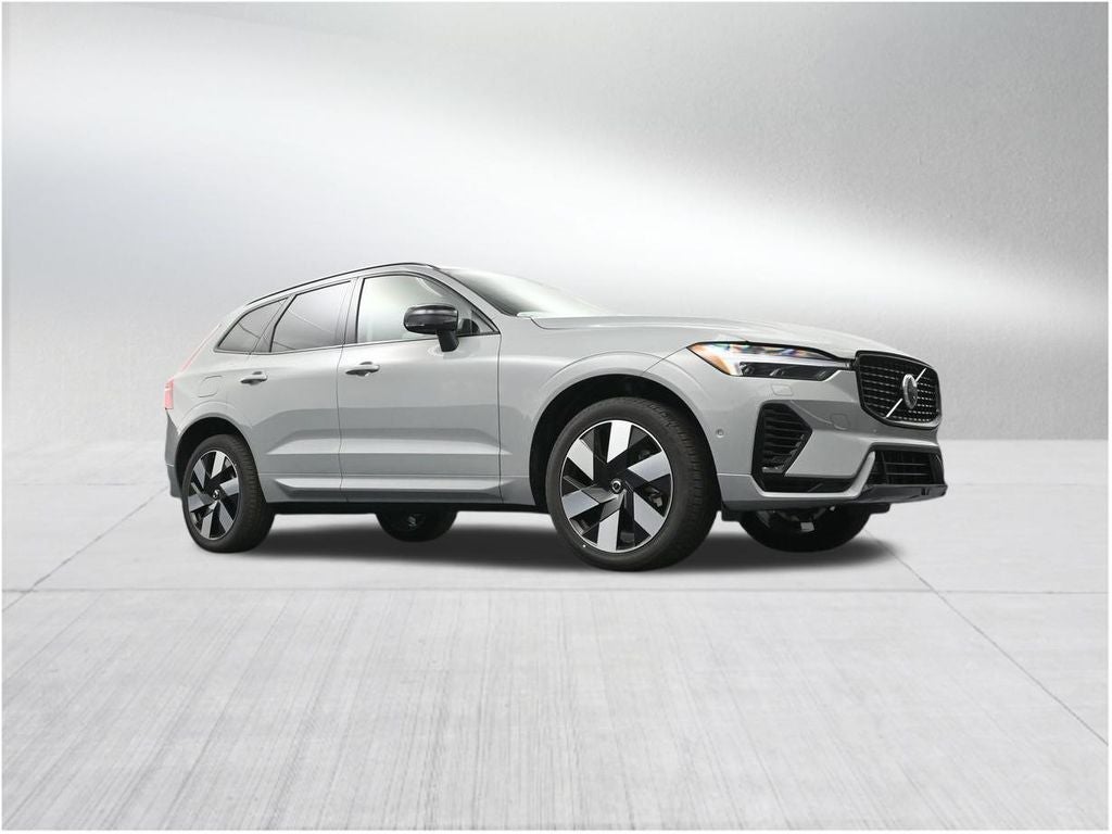 2025 Volvo XC60 Plug-In Hybrid T8 Plus