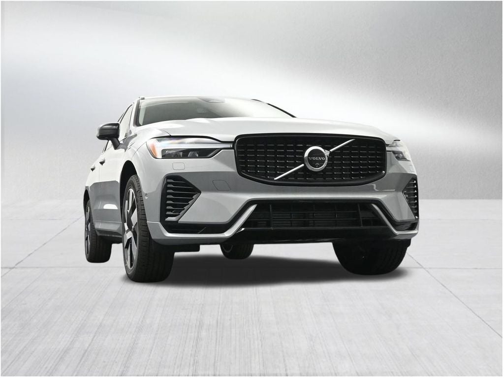 2025 Volvo XC60 Plug-In Hybrid T8 Plus
