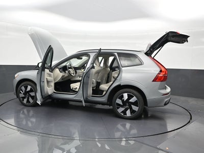 2025 Volvo XC60 Plug-In Hybrid T8 Plus