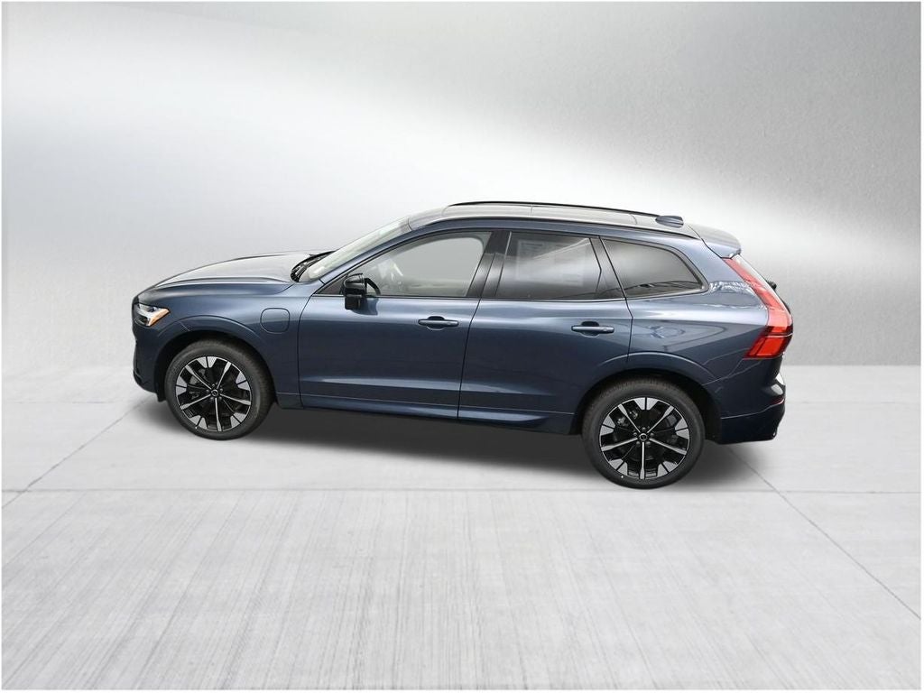 2026 Volvo XC60 Plug-In Hybrid T8 Plus