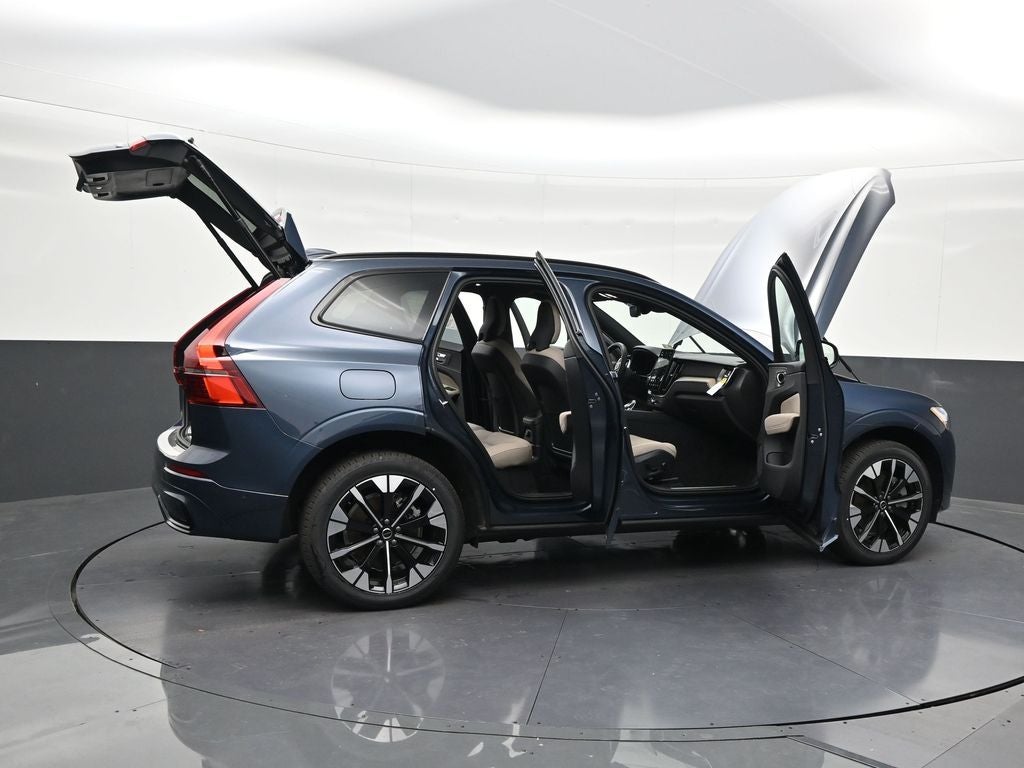 2026 Volvo XC60 Plug-In Hybrid T8 Plus