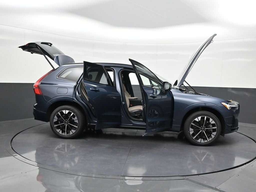 2026 Volvo XC60 Plug-In Hybrid T8 Plus