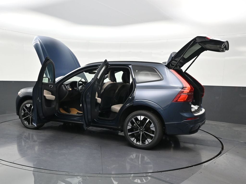 2026 Volvo XC60 Plug-In Hybrid T8 Plus