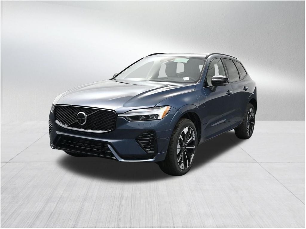 2026 Volvo XC60 Plug-In Hybrid T8 Plus