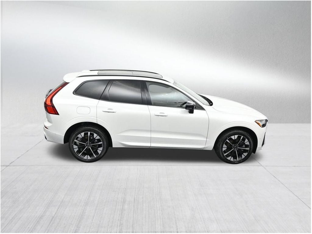 2026 Volvo XC60 Plug-In Hybrid T8 Plus