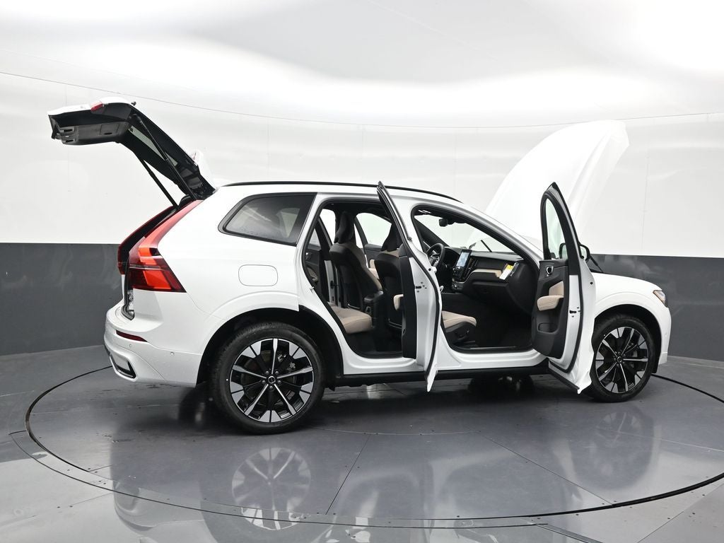 2026 Volvo XC60 Plug-In Hybrid T8 Plus