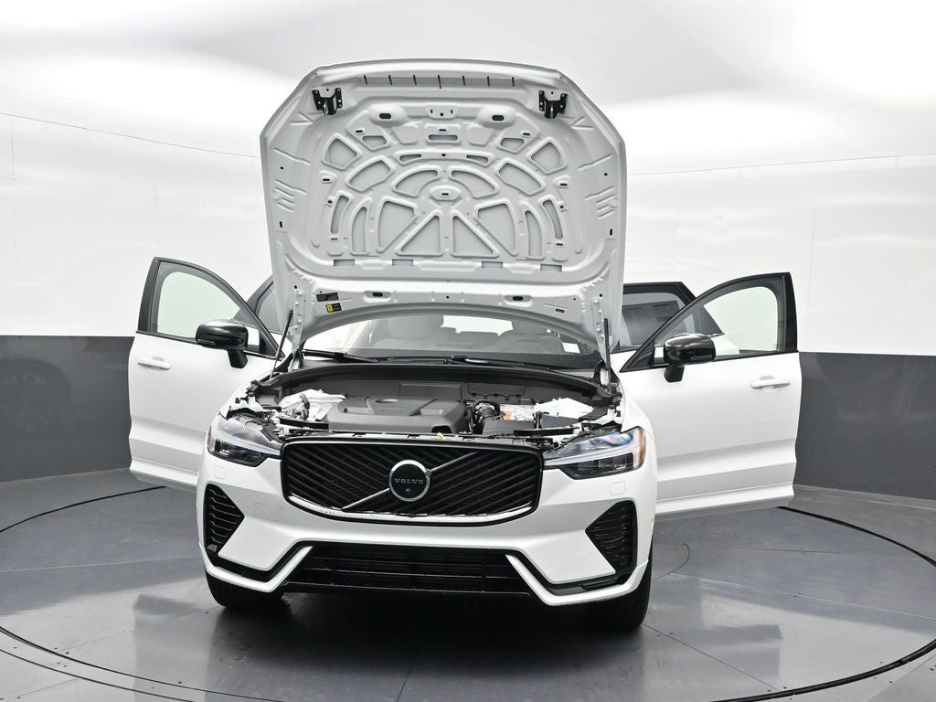 2026 Volvo XC60 Plug-In Hybrid T8 Plus