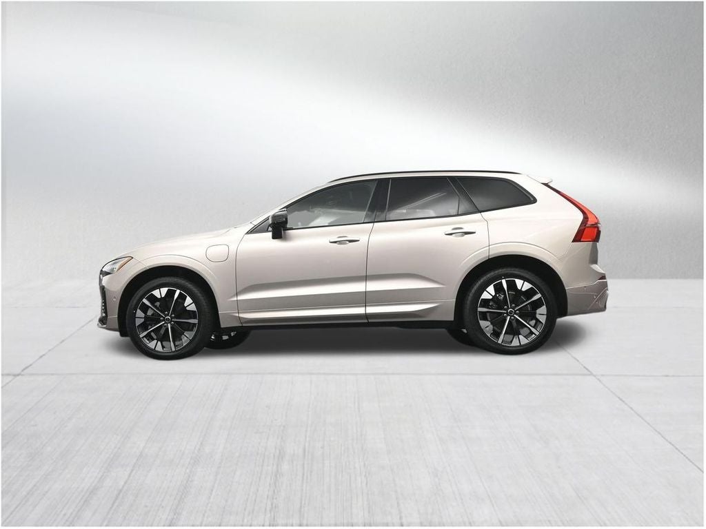 2026 Volvo XC60 Plug-In Hybrid T8 Plus