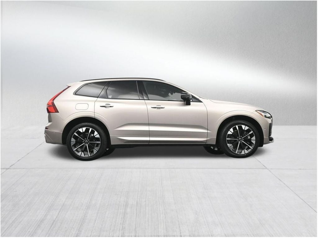 2026 Volvo XC60 Plug-In Hybrid T8 Plus