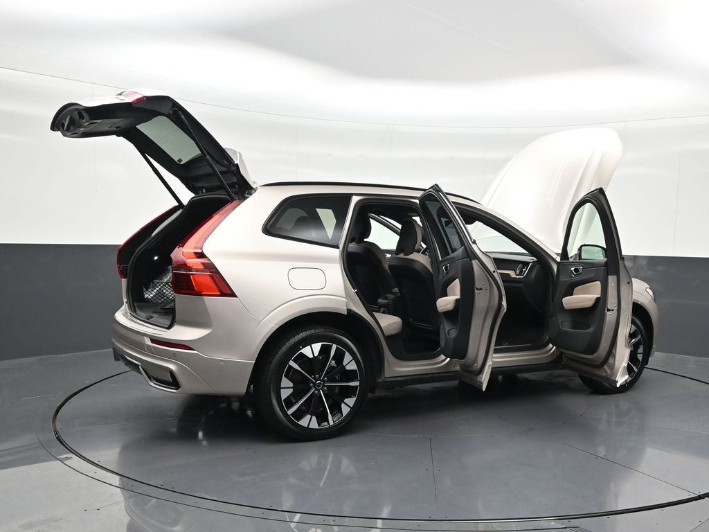 2026 Volvo XC60 Plug-In Hybrid T8 Plus