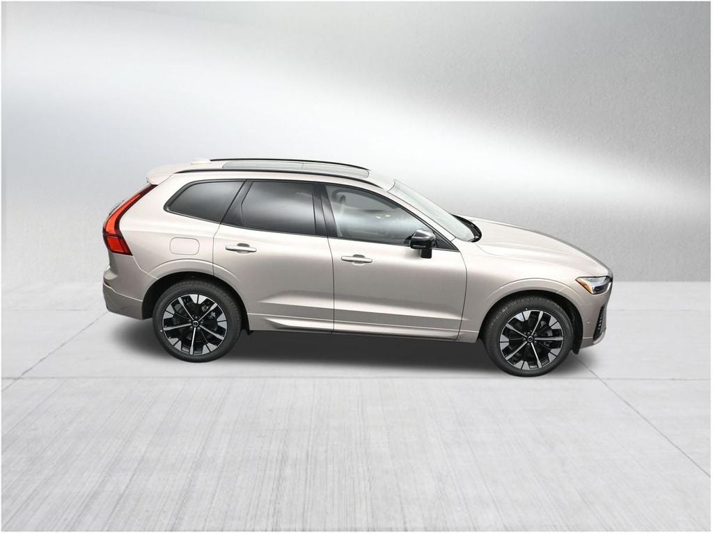 2026 Volvo XC60 Plug-In Hybrid T8 Plus