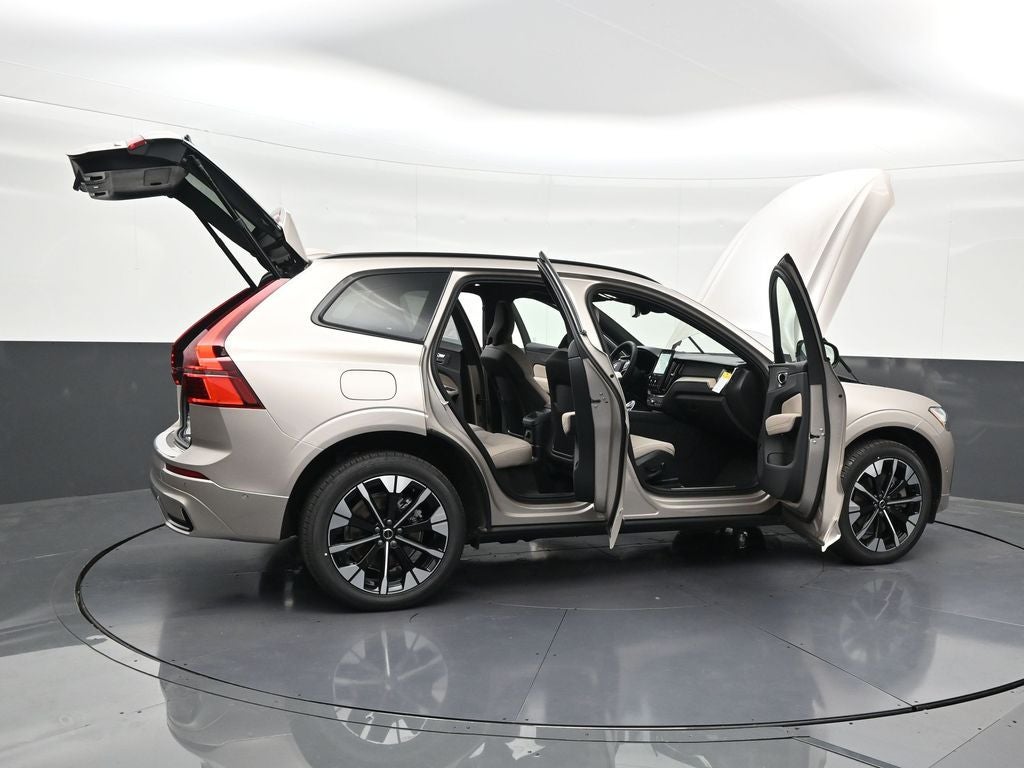 2026 Volvo XC60 Plug-In Hybrid T8 Plus