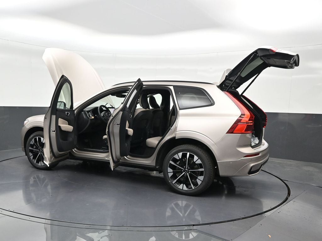 2026 Volvo XC60 Plug-In Hybrid T8 Plus