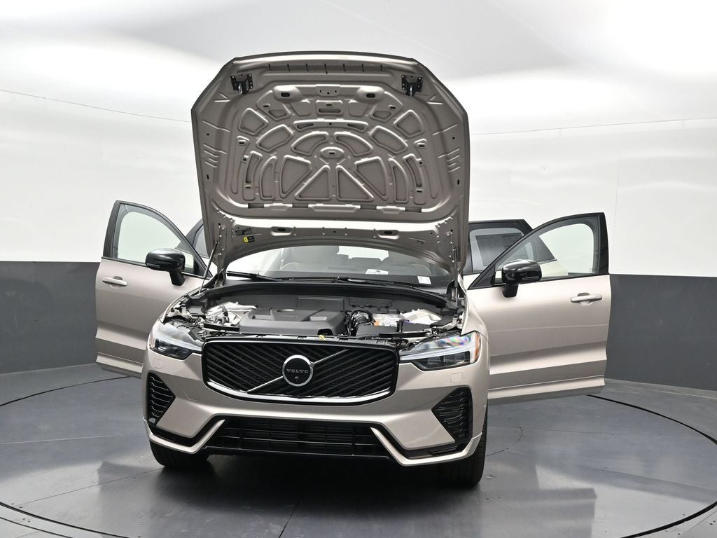 2026 Volvo XC60 Plug-In Hybrid T8 Plus
