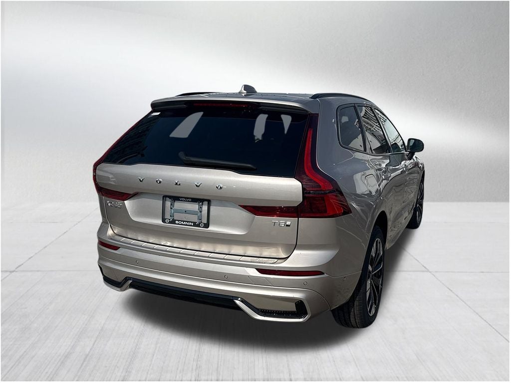 2026 Volvo XC60 Plug-In Hybrid T8 Plus
