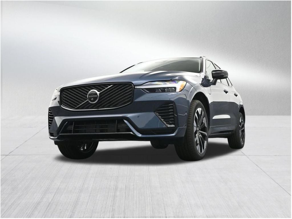 2026 Volvo XC60 Plug-In Hybrid T8 Plus