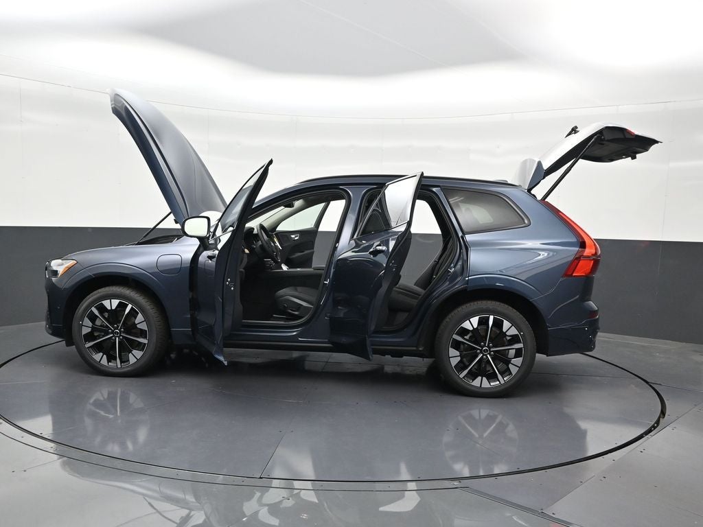 2026 Volvo XC60 Plug-In Hybrid T8 Plus