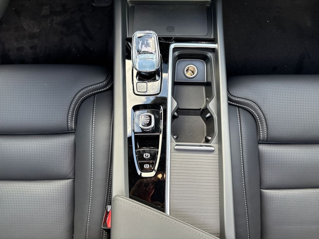 2026 Volvo XC60 Plug-In Hybrid T8 Ultra Black Edition
