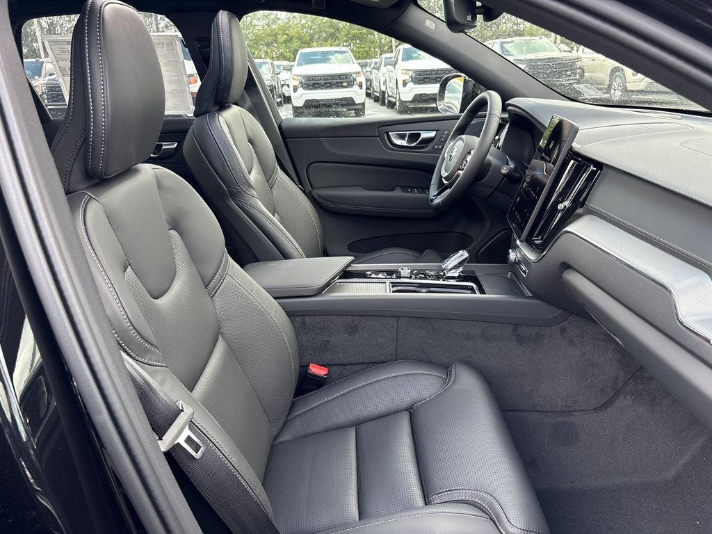 2026 Volvo XC60 Plug-In Hybrid T8 Ultra Black Edition