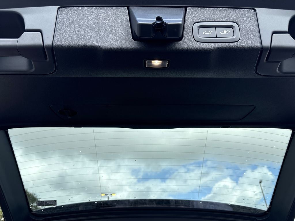 2026 Volvo XC60 Plug-In Hybrid T8 Ultra Black Edition