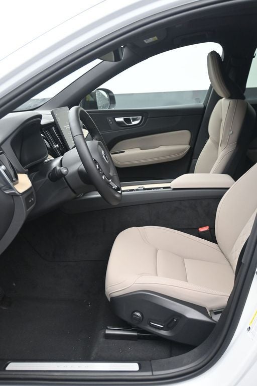 2026 Volvo XC60 Plug-In Hybrid T8 Core