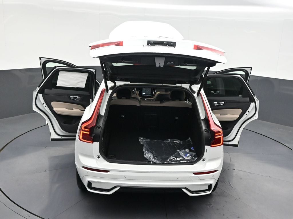 2026 Volvo XC60 Plug-In Hybrid T8 Core