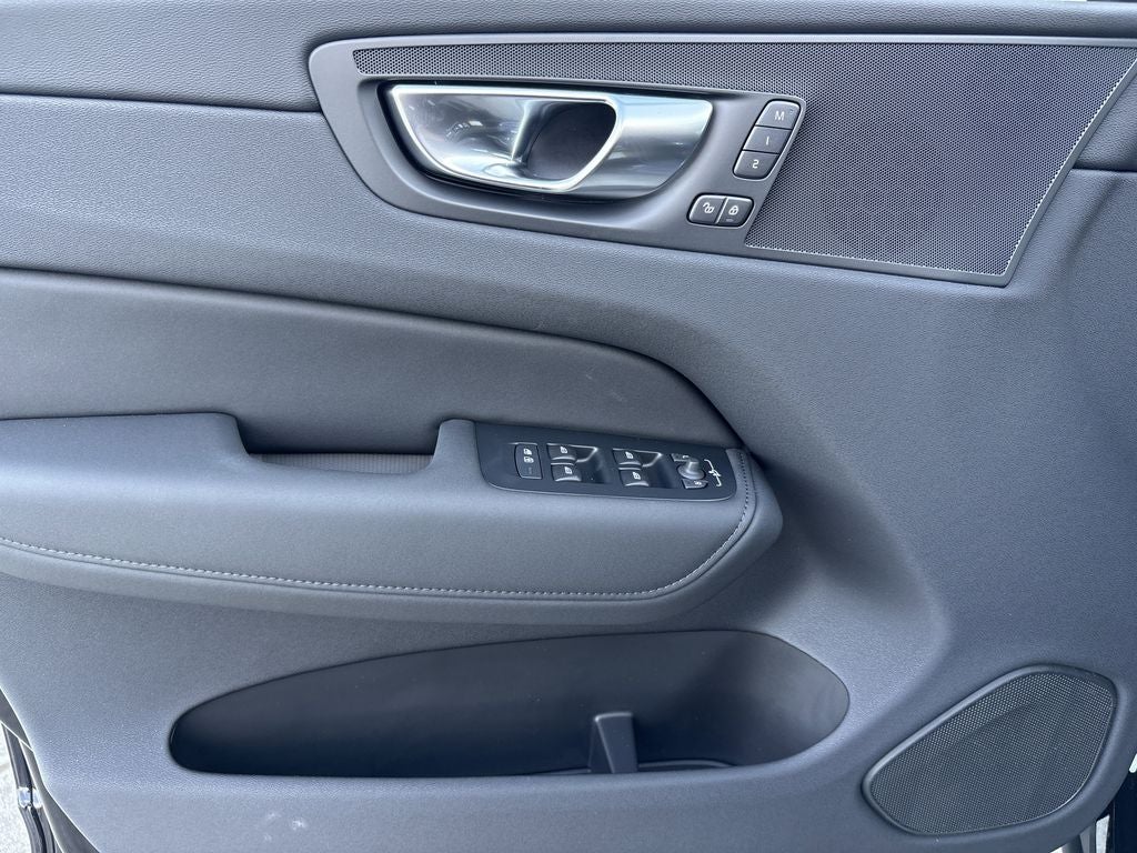 2026 Volvo XC60 Plug-In Hybrid T8 Core