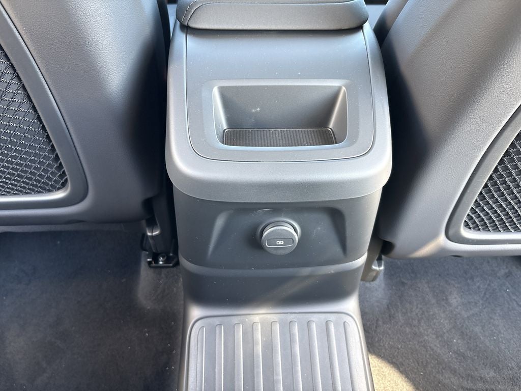 2026 Volvo XC60 Plug-In Hybrid T8 Core