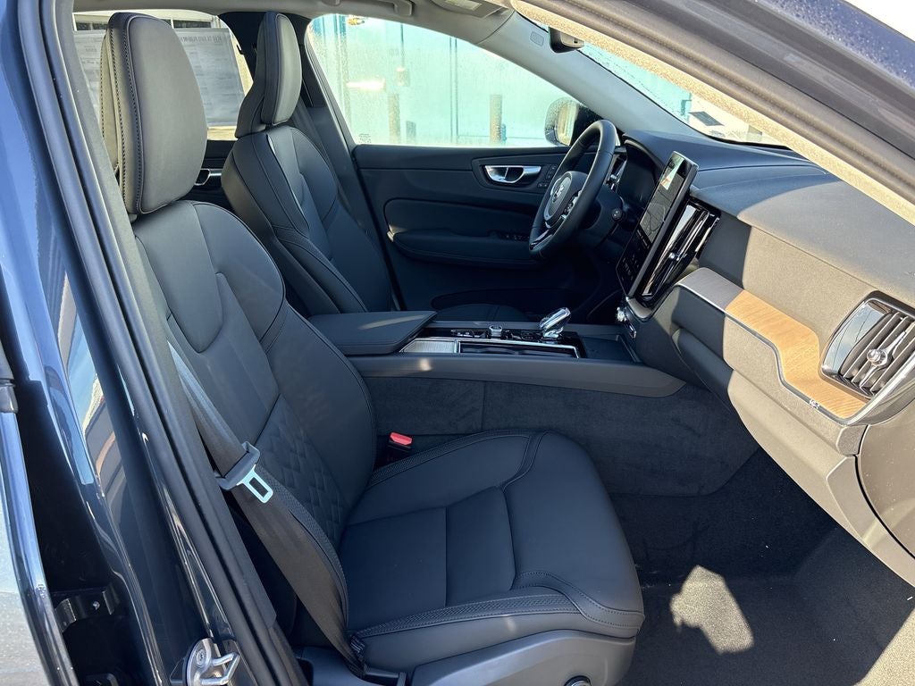 2026 Volvo XC60 Plug-In Hybrid T8 Core