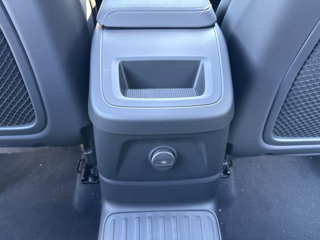 2026 Volvo XC60 Plug-In Hybrid T8 Ultra