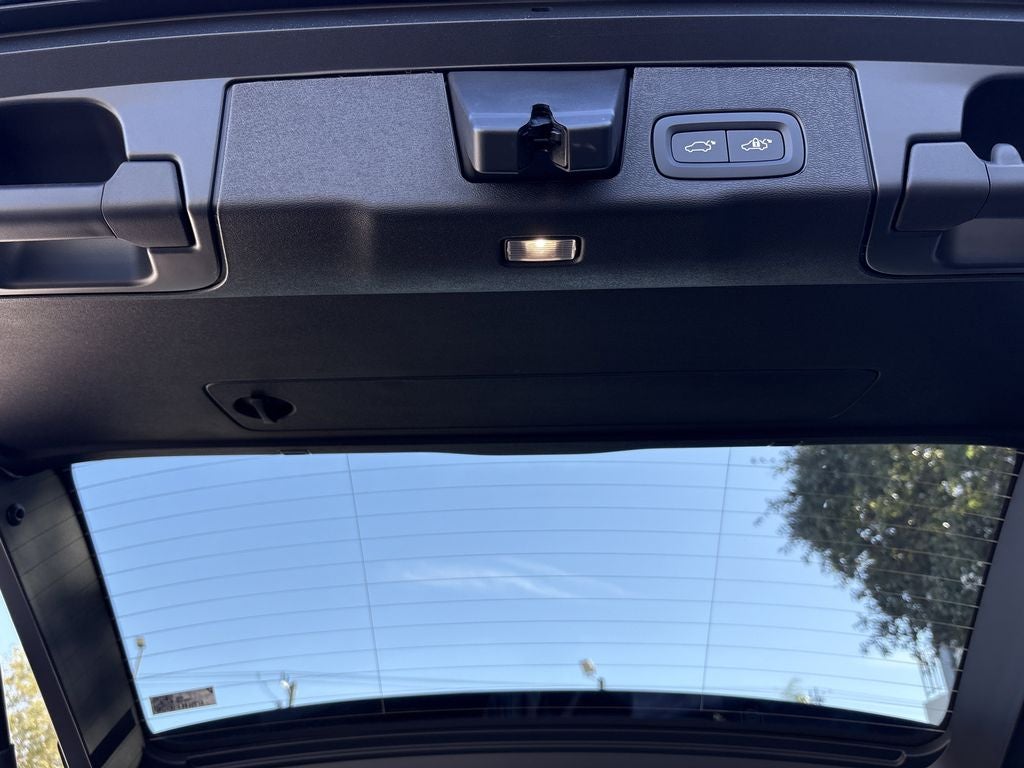 2026 Volvo XC60 Plug-In Hybrid T8 Ultra