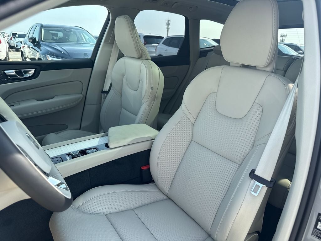 2026 Volvo XC60 Plug-In Hybrid T8 Ultra