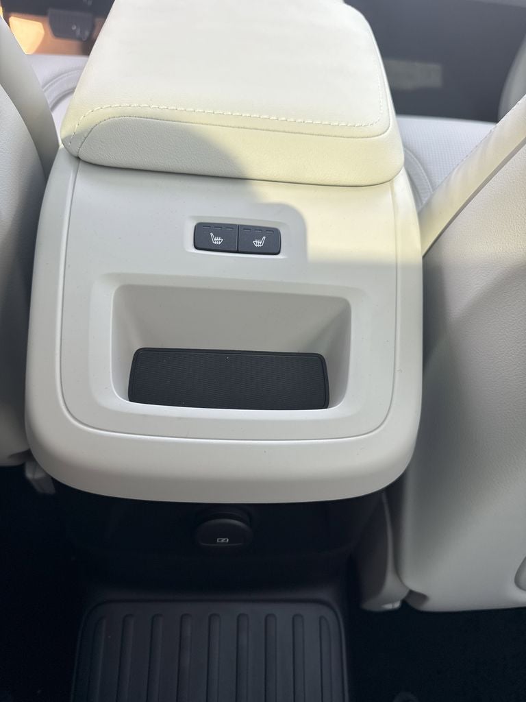 2026 Volvo XC60 Plug-In Hybrid T8 Ultra