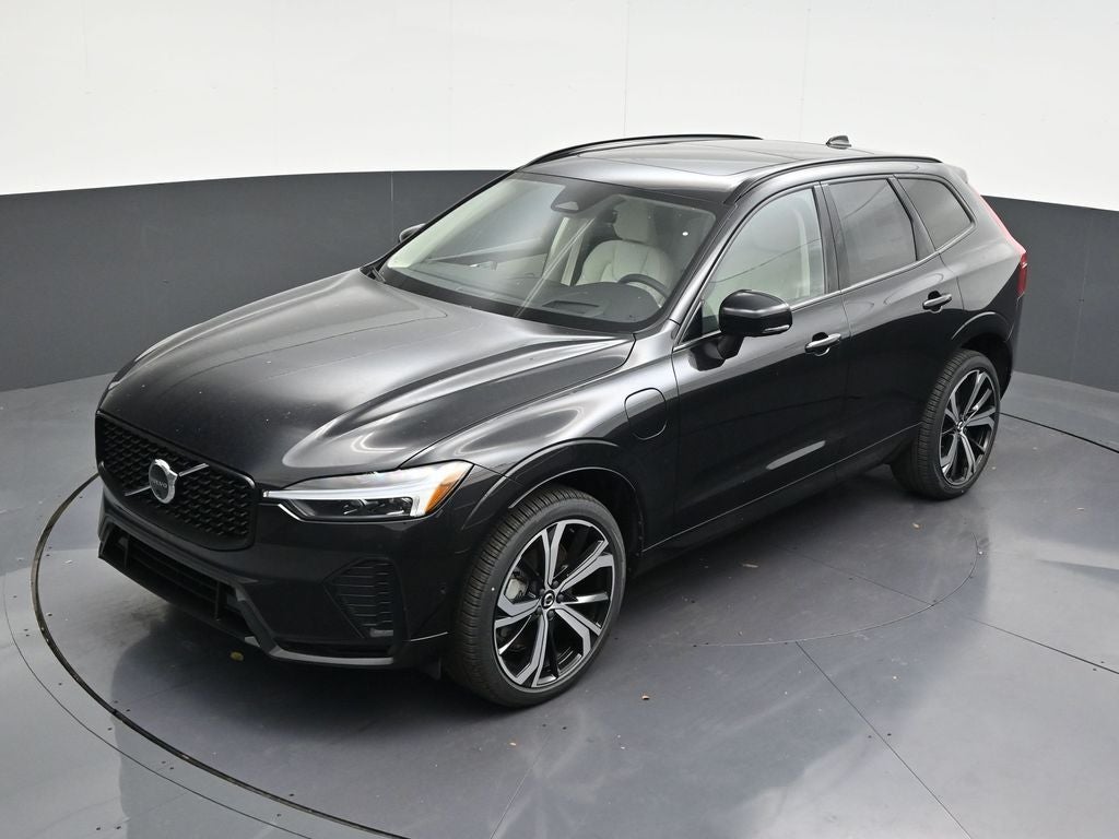 2025 Volvo XC60 Plug-In Hybrid T8 Ultra