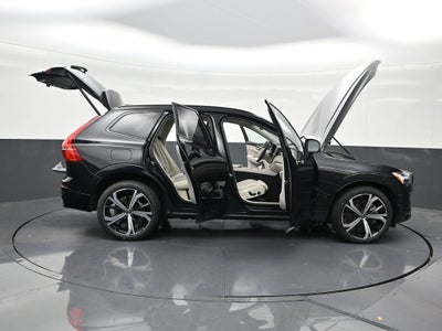 2025 Volvo XC60 Plug-In Hybrid T8 Ultra