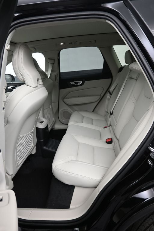 2026 Volvo XC60 Plug-In Hybrid T8 Ultra