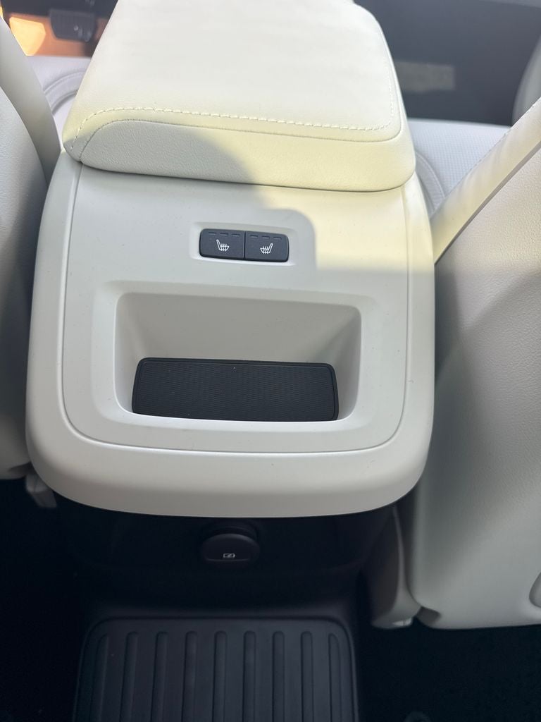 2026 Volvo XC60 Plug-In Hybrid T8 Ultra