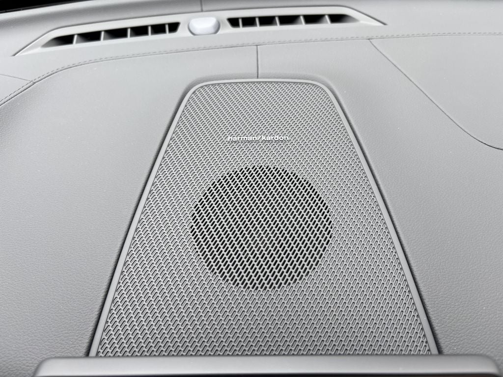 2026 Volvo XC60 Plug-In Hybrid T8 Ultra