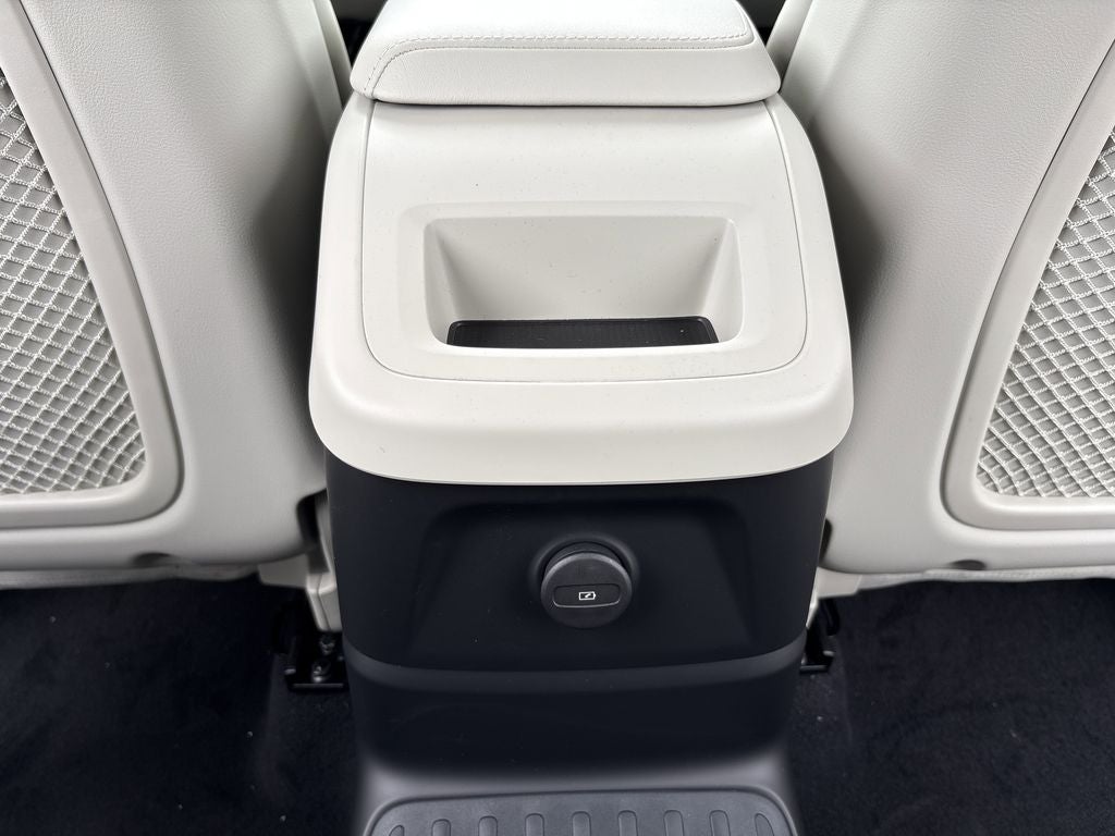 2026 Volvo XC60 Plug-In Hybrid T8 Ultra