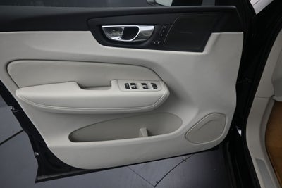 2026 Volvo XC60 Plug-In Hybrid T8 Ultra