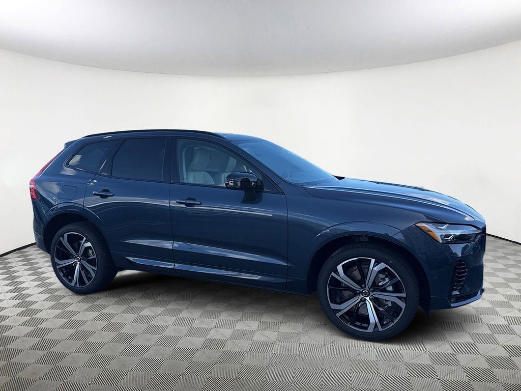 2025 Volvo XC60 Plug-In Hybrid T8 Ultra
