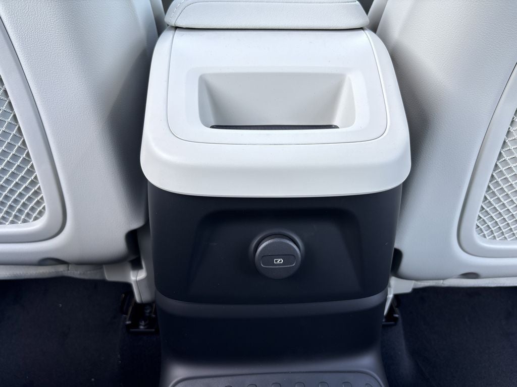 2026 Volvo XC60 Plug-In Hybrid T8 Ultra