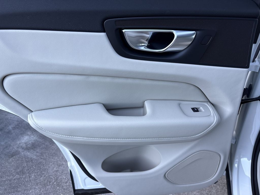 2026 Volvo XC60 Plug-In Hybrid T8 Ultra