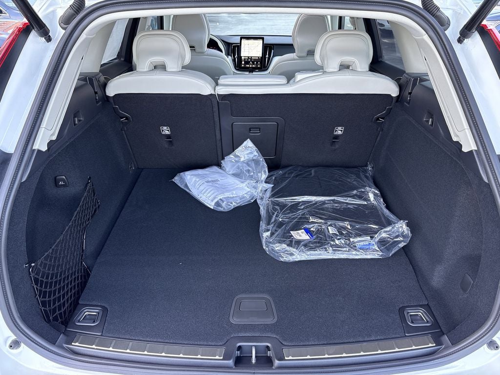 2026 Volvo XC60 Plug-In Hybrid T8 Ultra